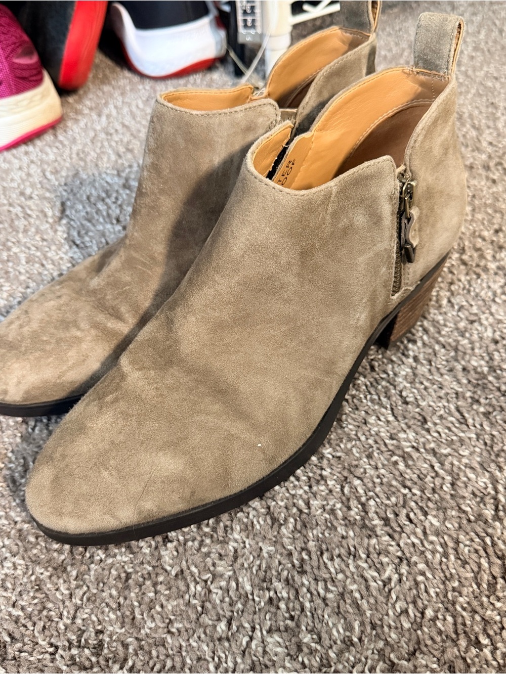 Vionic Green/Brown Faux Suede Ankle Boots size 8 - Picture 2 of 8